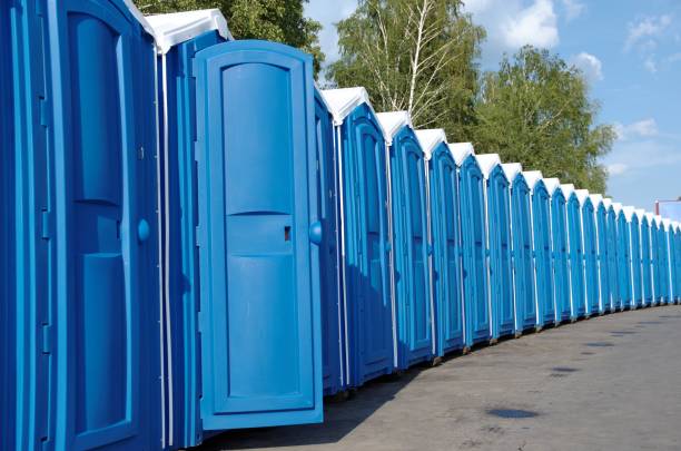 Best Portable restroom trailer rental  in Old Fig Garden, CA